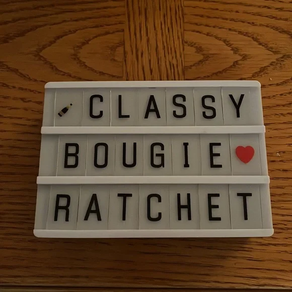 My Cinema lightbox 6”W x 4.5”H. Takes 4 AA batteries or micro USB. - Picture 2 of 2